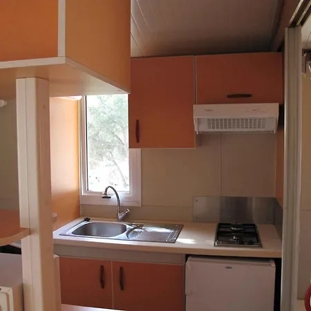 In De La Costa 3641 *